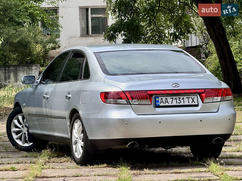 Седан Hyundai Grandeur 2006 в Києві