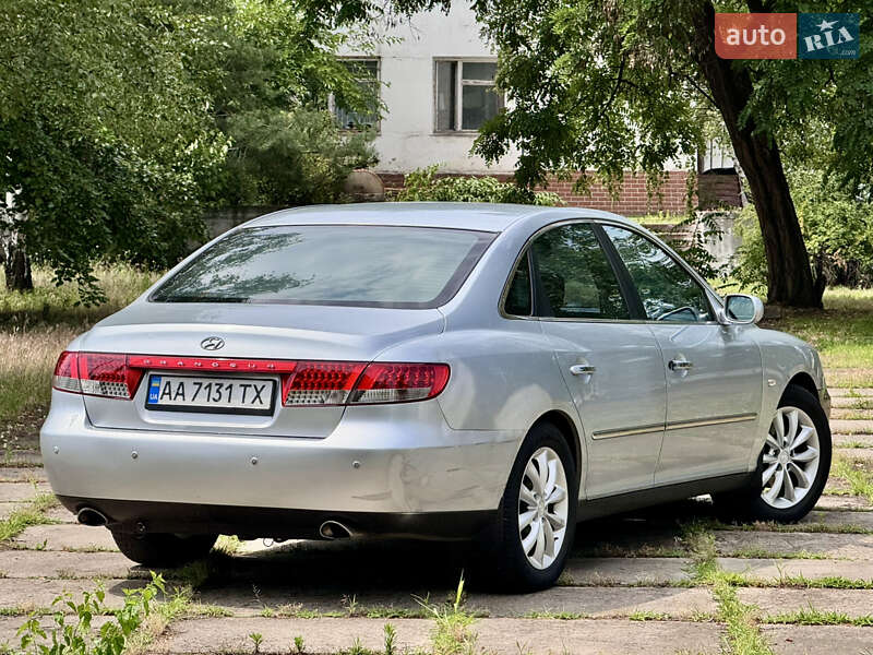Седан Hyundai Grandeur 2006 в Києві