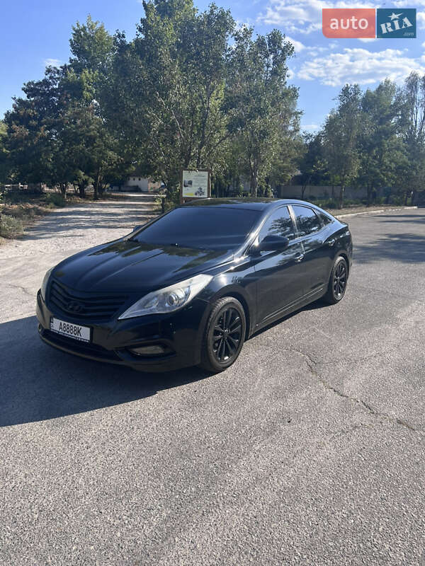 Седан Hyundai Grandeur 2012 в Днепре
