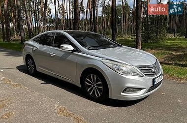 Седан Hyundai Grandeur 2012 в Александровке