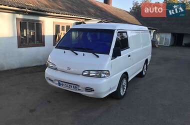 Грузовой фургон Hyundai H 100 2000 в Кривом Озере