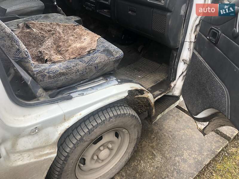 Минивэн Hyundai H 100 1994 в Черновцах