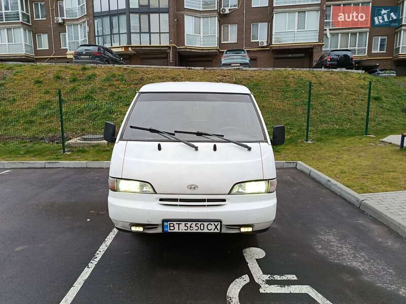 Вантажопасажирський фургон Hyundai H 100 1995 в Хмельницькому фото 2 Вантажопасажирський фургон Hyundai H 100 1995 в Хмельницькому