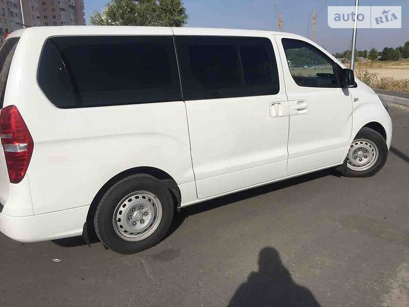 Минивэн Hyundai H-1 2016 в Киеве