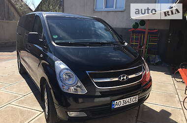 Минивэн Hyundai H-1 2011 в Хусте