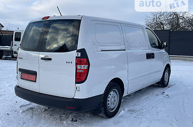 Минивэн Hyundai H-1 2016 в Луцке