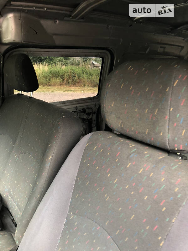 Грузовой фургон Hyundai H-1 2004 в Львове