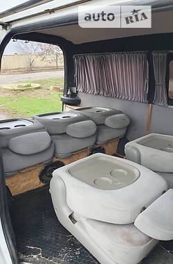 Минивэн Hyundai H-1 2006 в 