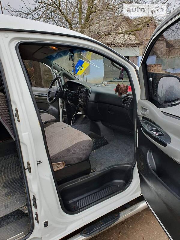Минивэн Hyundai H-1 2006 в Килии