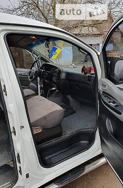 Минивэн Hyundai H-1 2006 в 