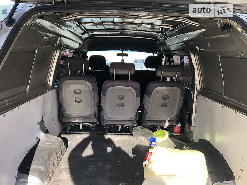 Грузопассажирский фургон Hyundai H-1 2004 в Львове