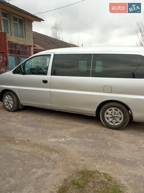 Минивэн Hyundai H-1 2007 в Радивилове