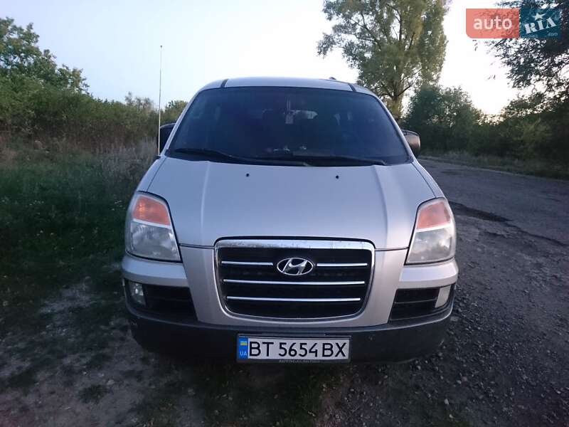Минивэн Hyundai H-1 2006 в Кривом Роге