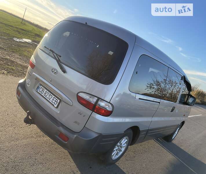 Минивэн Hyundai H-1 2006 в Мене