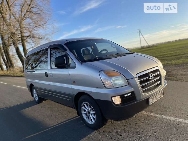 Минивэн Hyundai H-1 2006 в Мене