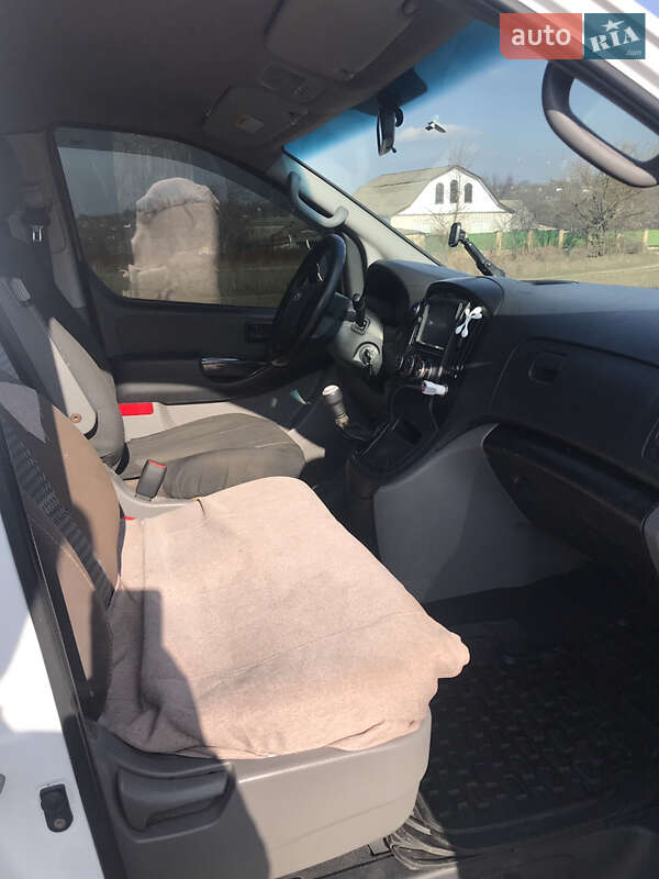 Минивэн Hyundai H-1 2008 в Одессе фото 17 Минивэн Hyundai H-1 2008 в Одессе