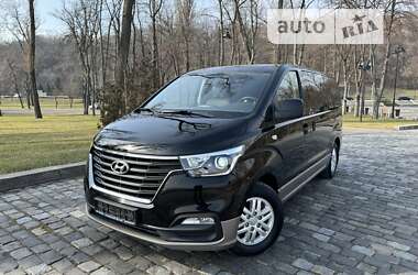 Минивэн Hyundai H-1 2019 в Киеве