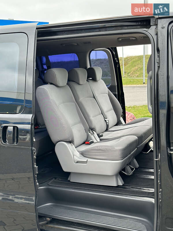 Мінівен Hyundai H-1 2008 в Сарнах