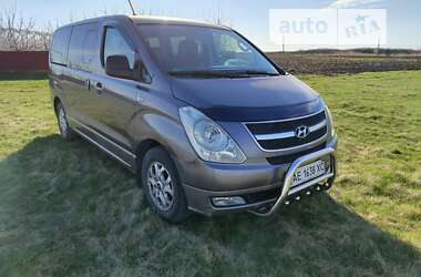 Мінівен Hyundai H-1 2011 в Покровському