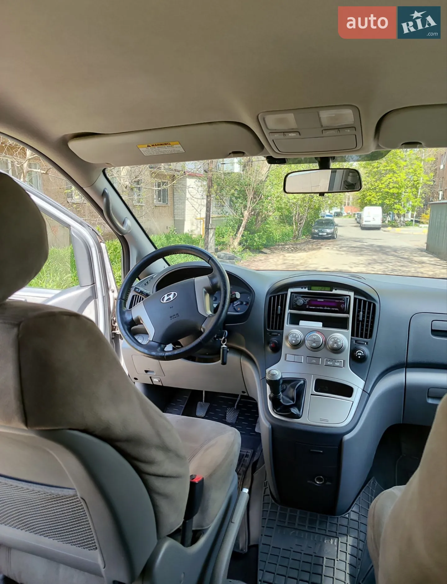 2011 Hyundai Starex (H-1) - мініатюра 2