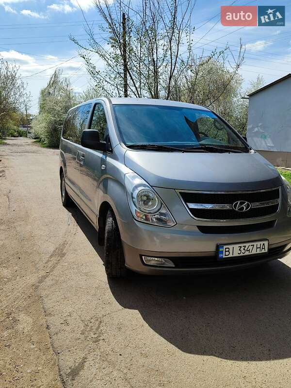 Минивэн Hyundai H-1 2011 в Полтаве