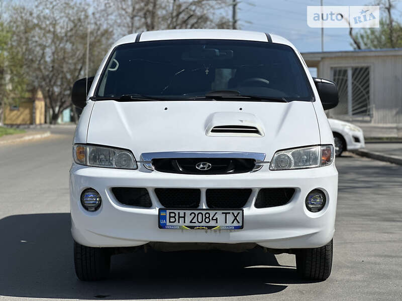 Минивэн Hyundai H-1 2003 в Одессе