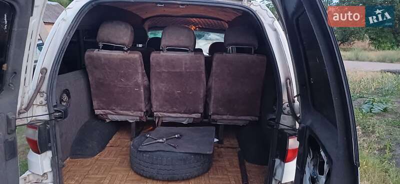 Минивэн Hyundai H-1 2000 в Кропивницком