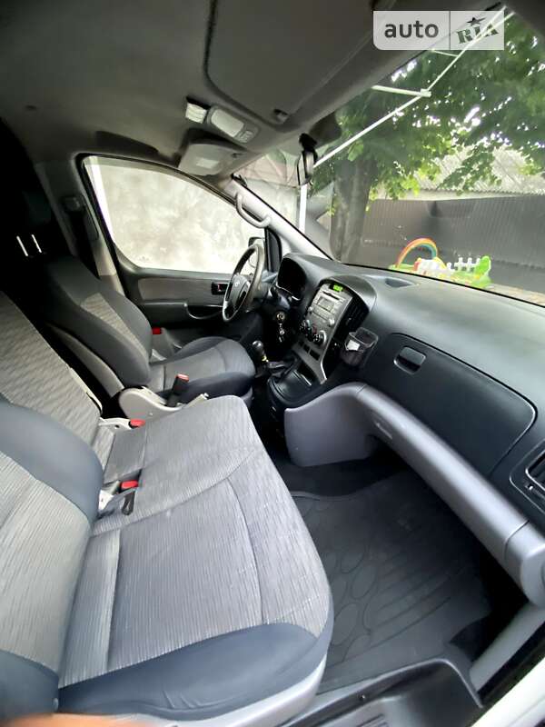 Грузовой фургон Hyundai H-1 2011 в Татарбунарах