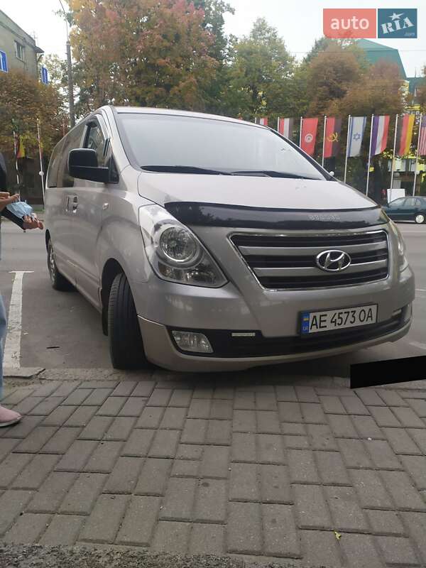 Минивэн Hyundai H-1 2014 в Днепре