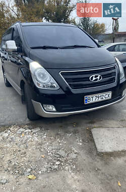 Мінівен Hyundai H-1 2013 в Херсоні