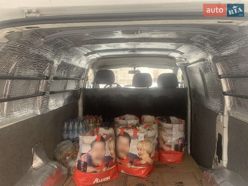 Вантажний фургон Hyundai H-1 2007 в Києві фото 6 Вантажний фургон Hyundai H-1 2007 в Києві