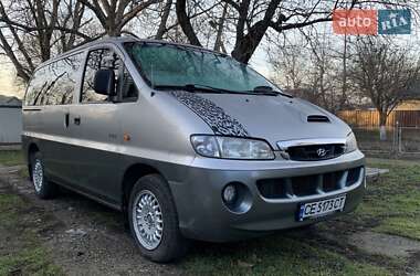 Грузопассажирский фургон Hyundai H-1 2004 в 