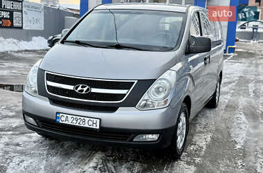 Мінівен Hyundai H-1 2012 в Житомирі