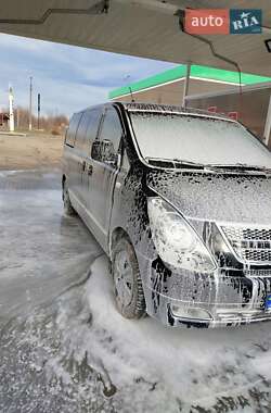 Мінівен Hyundai H-1 2012 в Коломиї