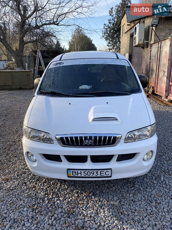 Hyundai H-1 2007