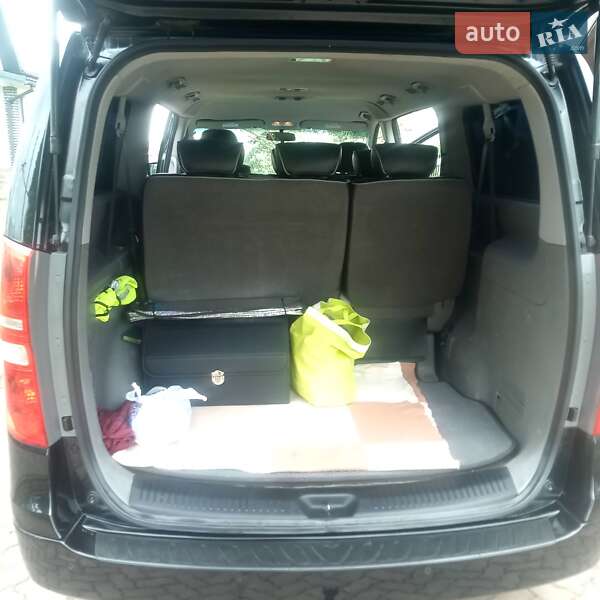 Мінівен Hyundai H-1 2012 в Коломиї