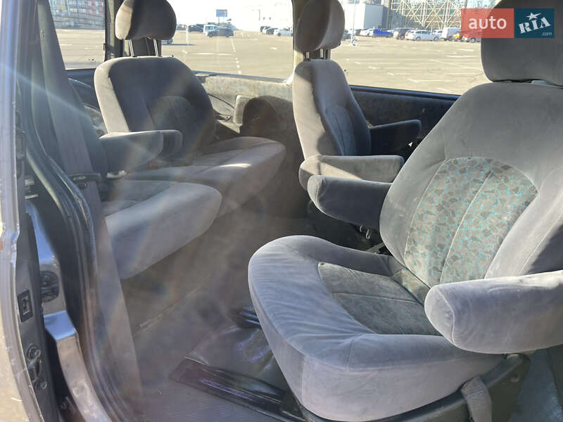 Минивэн Hyundai H-1 1999 в Киеве
