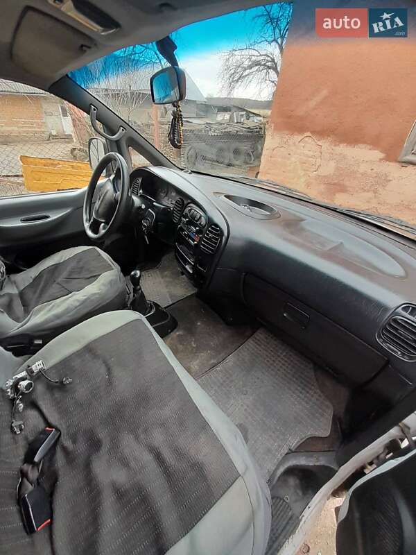 Мінівен Hyundai H-1 2004 в Львові