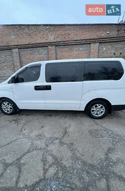 Минивэн Hyundai H-1 2008 в 