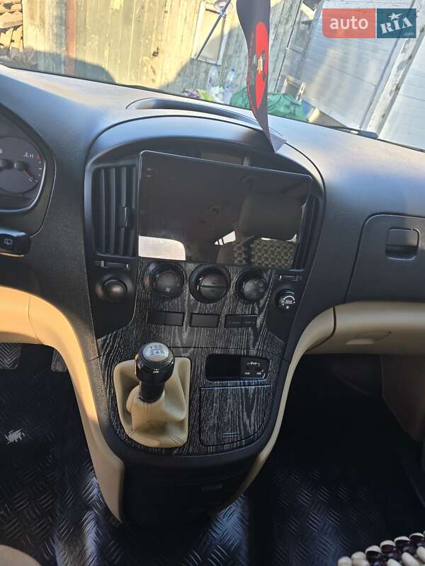Минивэн Hyundai H-1 2012 в Одессе фото 18 Минивэн Hyundai H-1 2012 в Одессе