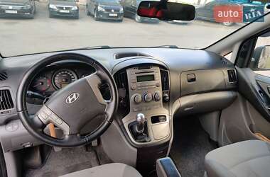 Минивэн Hyundai H-1 2010 в 