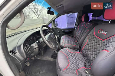 Грузовой фургон Hyundai H-1 2004 в 