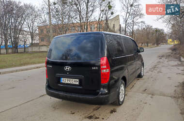 Минивэн Hyundai H-1 2008 в 