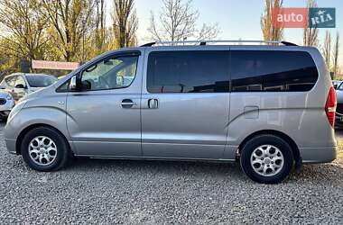 Минивэн Hyundai H-1 2012 в 