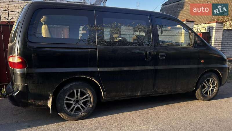 Минивэн Hyundai H-1 1999 в Житомире