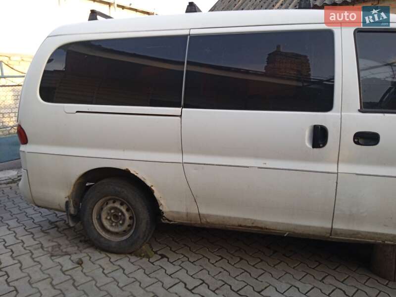 Минивэн Hyundai H-1 2000 в Ровно фото 2 Минивэн Hyundai H-1 2000 в Ровно