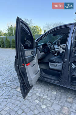 Минивэн Hyundai H-1 2008 в 