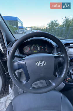 Минивэн Hyundai H-1 2008 в 