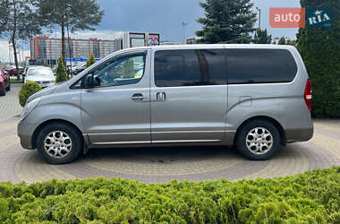 Минивэн Hyundai H-1 2012 в 