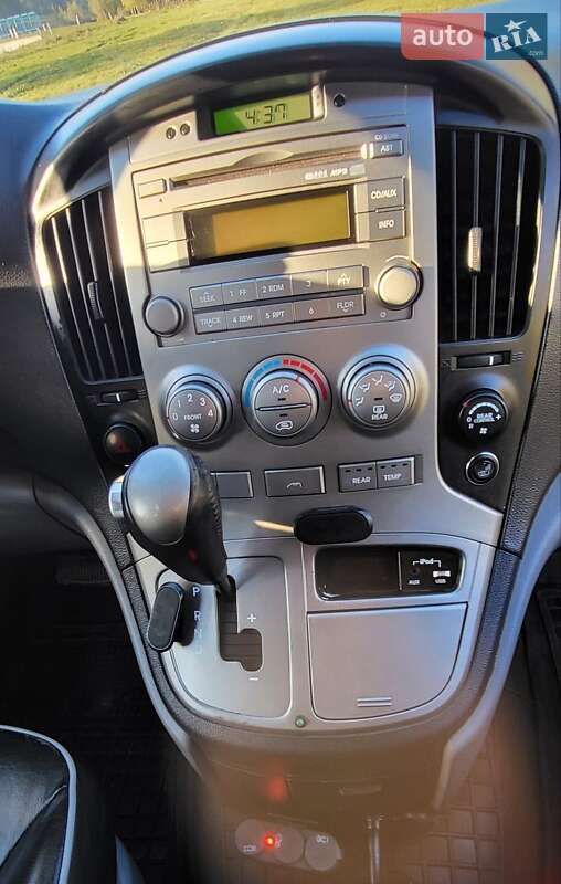 Мінівен Hyundai H-1 2011 в Дунаївцях
